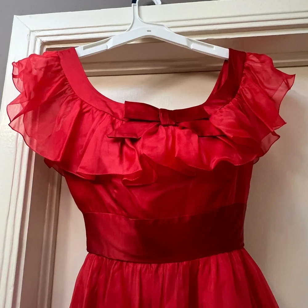 Vintage 1978 Mike Benet Pageant/Prom Dress (7) - Picture 4 of 10